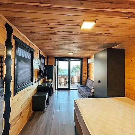 Bitez Tiny House & 5*